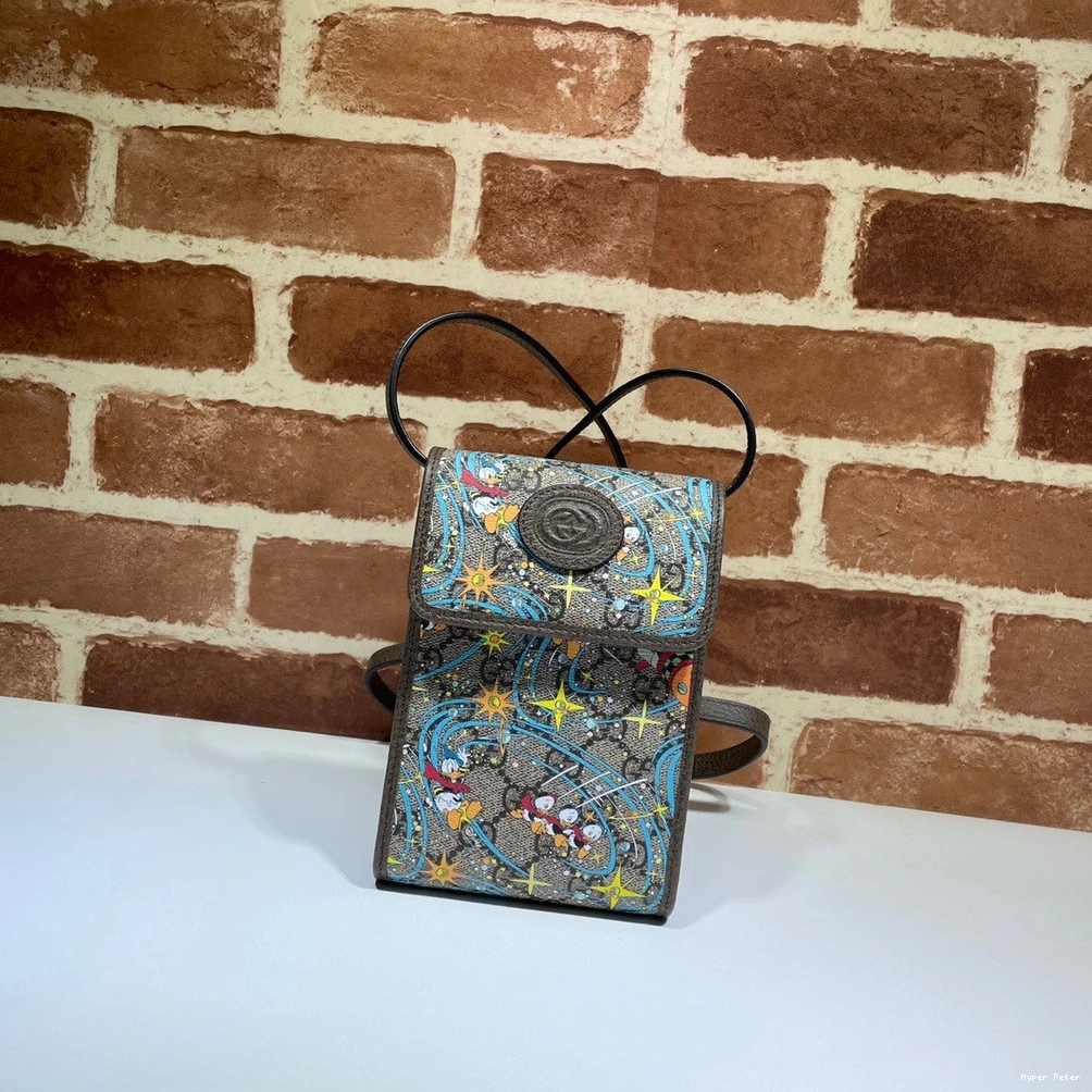 Hyper Peter x Gucci Donald Disney mini Duck bag 0825